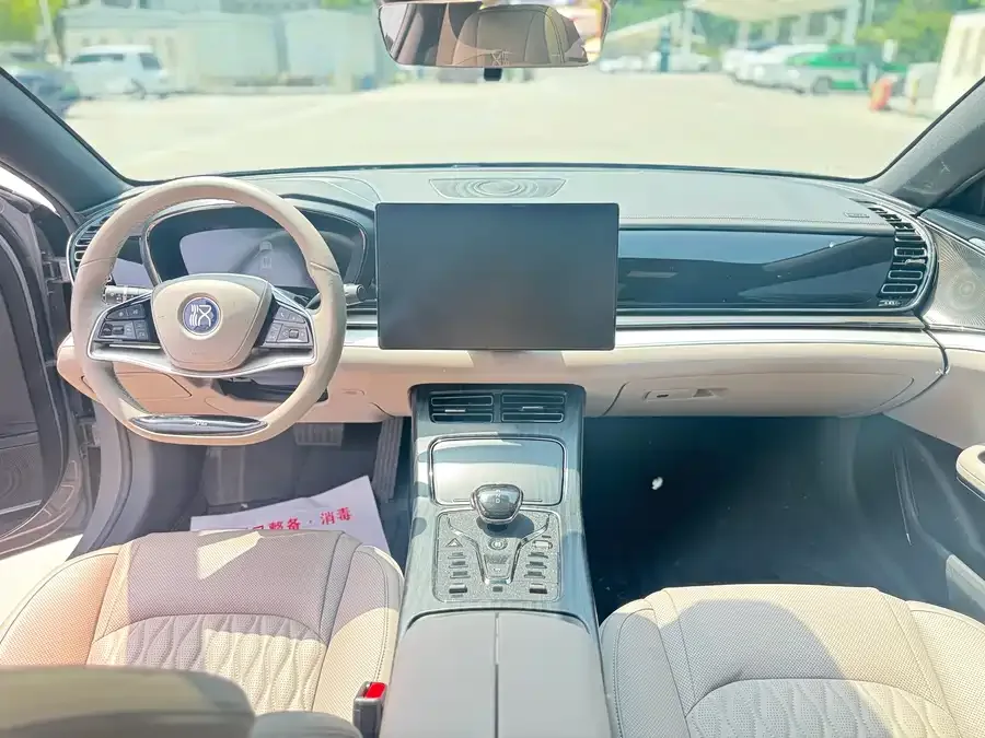 BYD Second-hand Han 2025 DM-i 125KM Elite 2024 — миниатюра 5