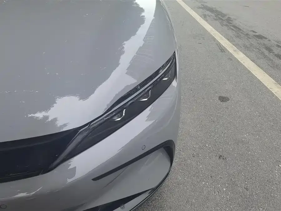 BYD Second-hand Han 2025 DM-i Intelligent Driving Edition 125KM Premium Edition 2025 — миниатюра 2