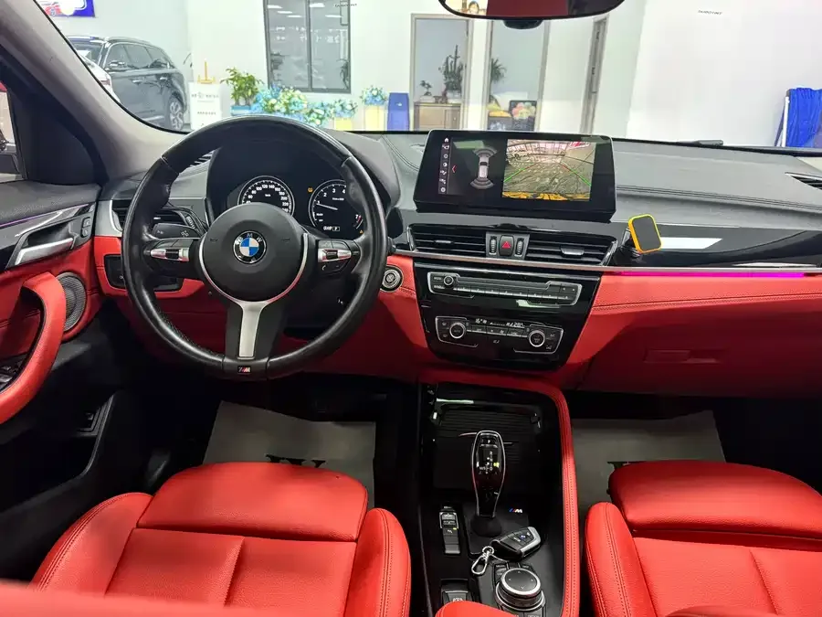 BMW X2 2021 sDrive25i Night Edition 2022 — миниатюра 2
