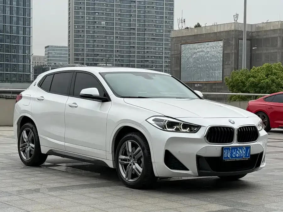 BMW X2 2022 sDrive25i M Sport Package 2022 — миниатюра 3