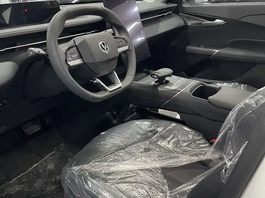 Changan Yidong Eado 2025 Blue Whale 1.5T 500Bar Premium Edition 2026 — миниатюра 2