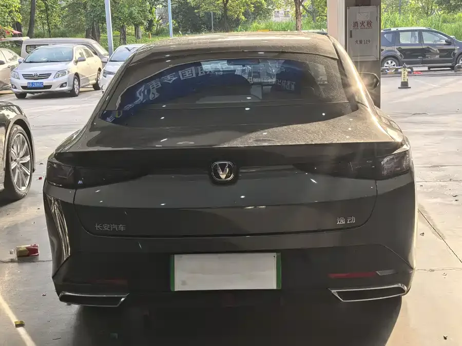 Changan Yidong 2024 Eado 1.5T GDI Automatic Flagship Model 2025 — миниатюра 3