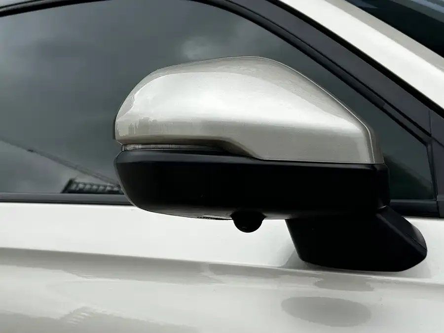 Honda WR-V 2023 1.5L CVT Hot Edition 2023 — миниатюра 2