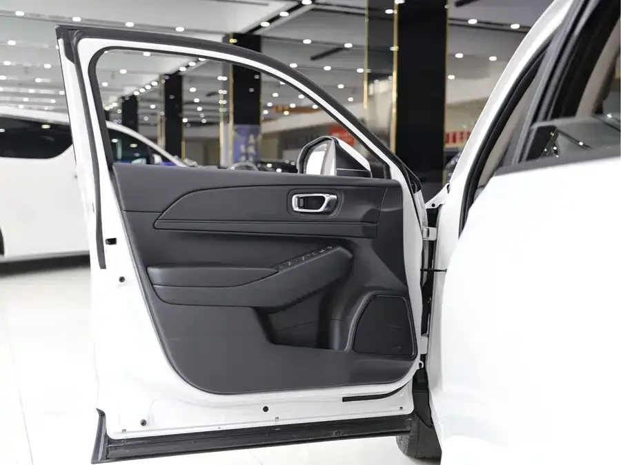Honda WR-V 2023 1.5L CVT Hot Edition 2024 — миниатюра 2