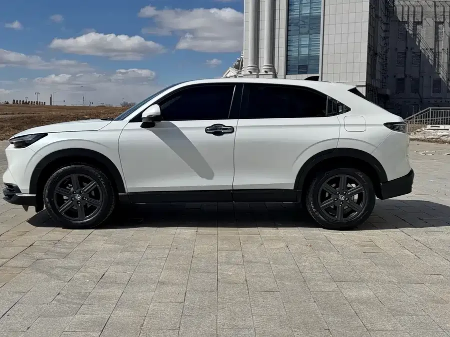 Honda WR-V 2023 1.5L CVT Hot Edition 2023 — миниатюра 2