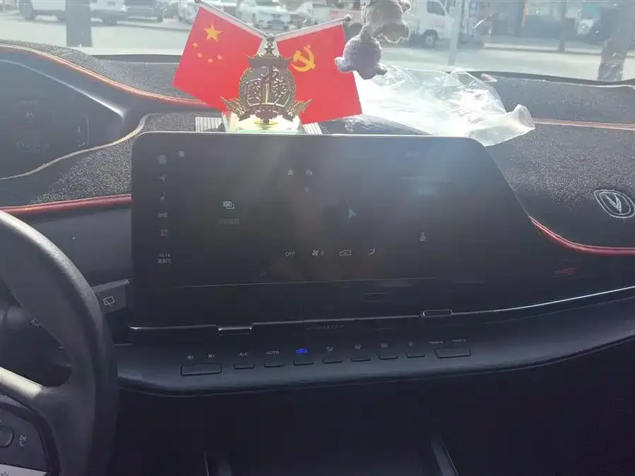 Changan CS55 Plus Changan CS55PLUS 2022 Second Generation 1.5T DCT Premium Edition 2023 — миниатюра 4