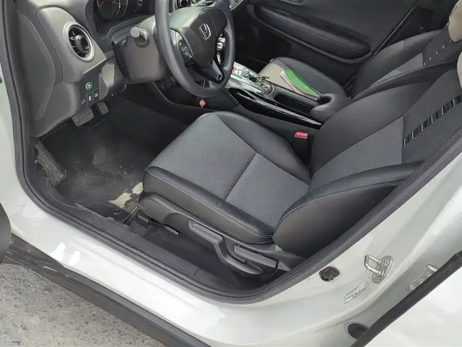 Honda WR-V 2021 1.5L CVT Comfort Edition 2022 — миниатюра 3