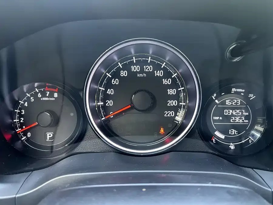 Honda WR-V 2021 1.5L CVT Comfort Edition 2022 — миниатюра 4