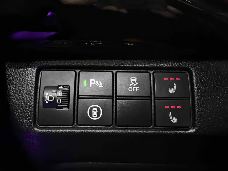 Honda WR-V 2023 1.5L CVT Love Edition 2022 — миниатюра 5