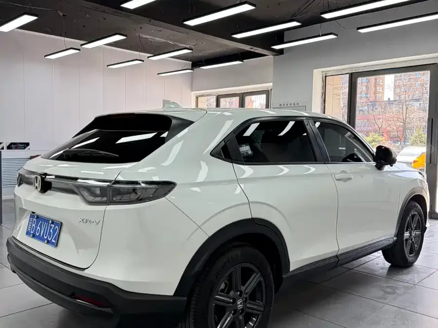 Honda WR-V 2023 1.5L CVT Hot Edition 2023 — миниатюра 2
