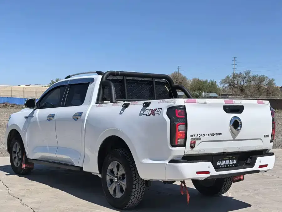 Great Wall gun 2023 2.0T Commercial Edition Manual Diesel Four-wheel Drive Elite Long Box GW4D20M 2024 — миниатюра 4