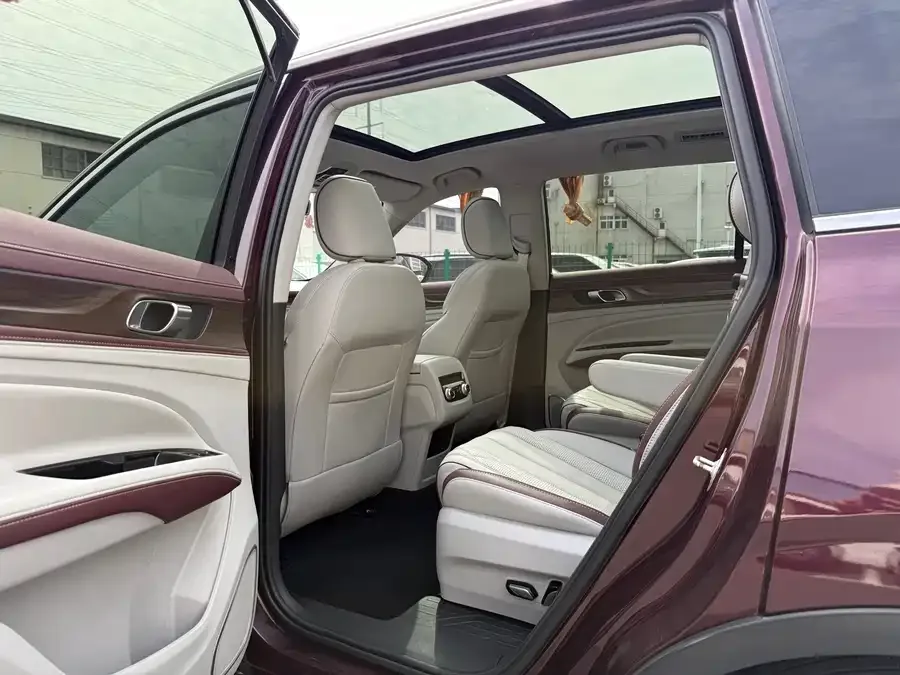 Ford Lingyu Lingyu 2021 EcoBoost 225 Premium Plus 6 Seaters 2022 — миниатюра 2