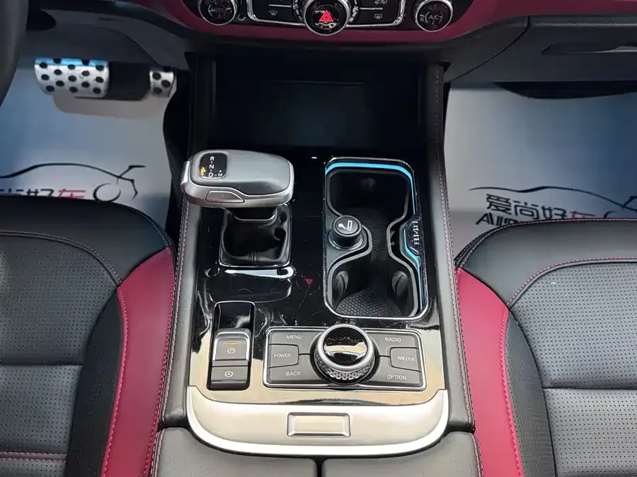 BAIC BJ40 Beijing Off-road BJ40 2023 2.0T Automatic 4WD City Hunter Edition Knight Edition 2022 — миниатюра 4