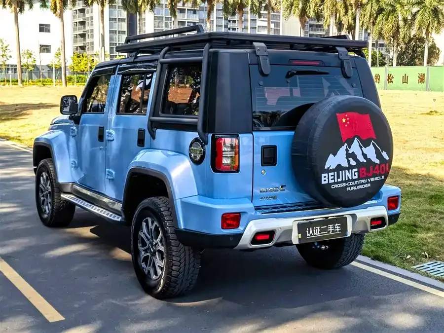 BAIC BJ40 Beijing Off-road BJ40 2023 2.0T Automatic 4WD City Hunter Edition Knight Edition 2023 — миниатюра 2