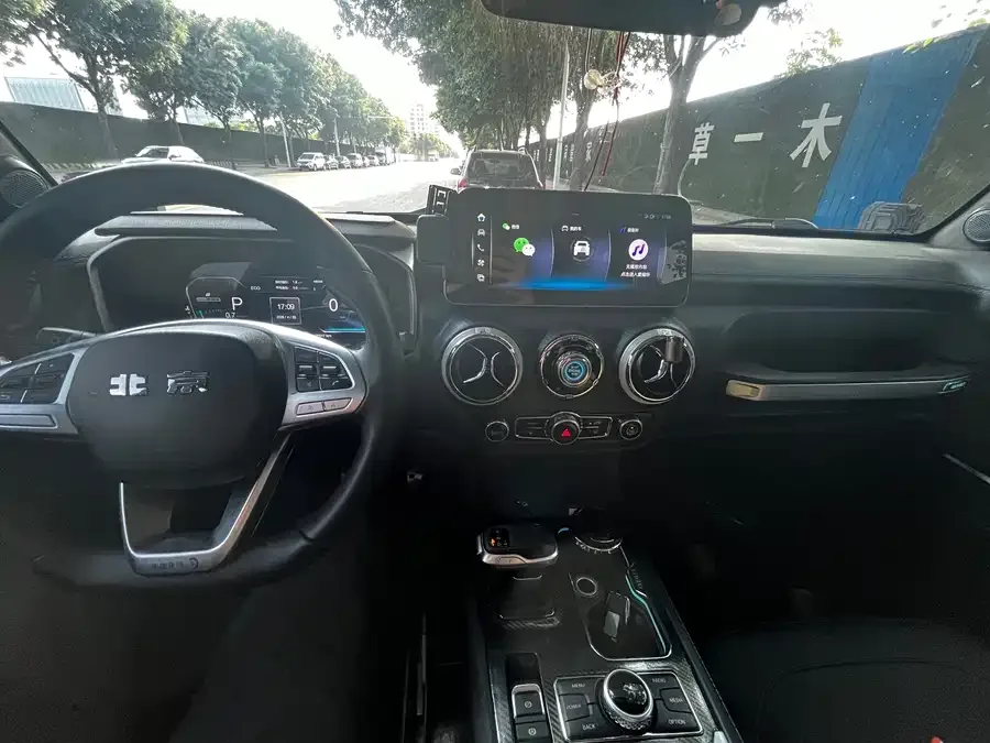 BAIC BJ40 Beijing Off-road BJ40 2023 2.0T Automatic 4WD City Hunter Edition Knight Edition 2024 — миниатюра 4