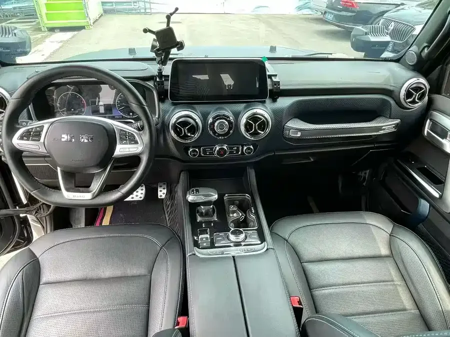BAIC BJ40 Beijing Off-road BJ40 2021 2.0D Automatic 4WD Blade Hero Edition Knight Type (Front and Rear Electric Locks) 2022 — миниатюра 2