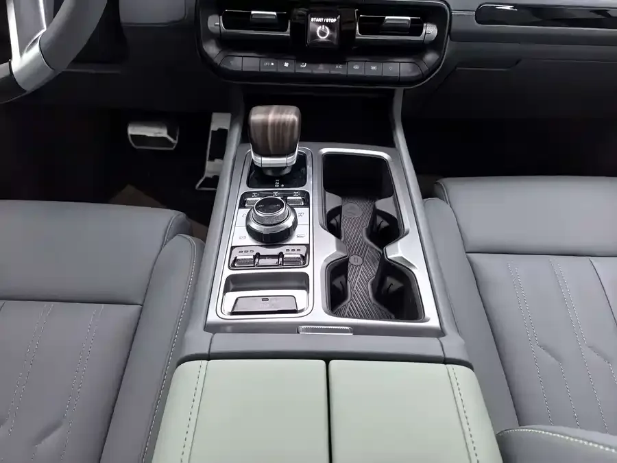 BAIC BJ40 Beijing BJ40 2026 2.0D Diesel Version 2025 — миниатюра 5