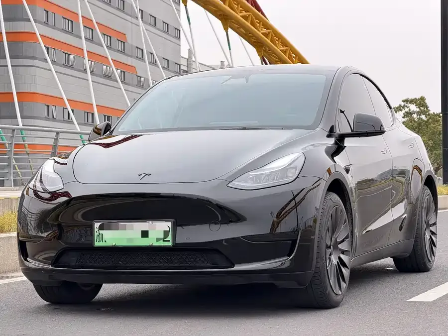 Tesla Model Y Model Y 2022 facelift rear-wheel drive version 2023 — фото 1, купить с доставкой в Москву