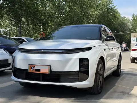 Lixiang L6 2024 купить в Москве