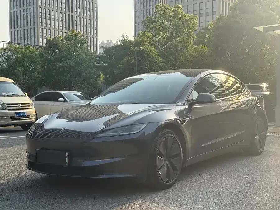 Tesla Model 3 Model 3 2023 rear-wheel drive version 2024 — фото 1, купить с доставкой в Москву