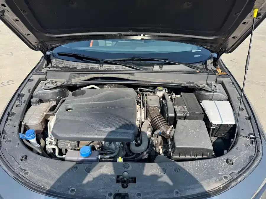 Changan UNI-V Changan UNI-V 2023 1.5T exclusive model 2023 — миниатюра 2