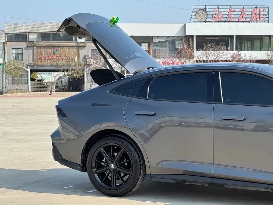 Changan UNI-V Changan UNI-V 2023 1.5T exclusive model 2023 — миниатюра 5