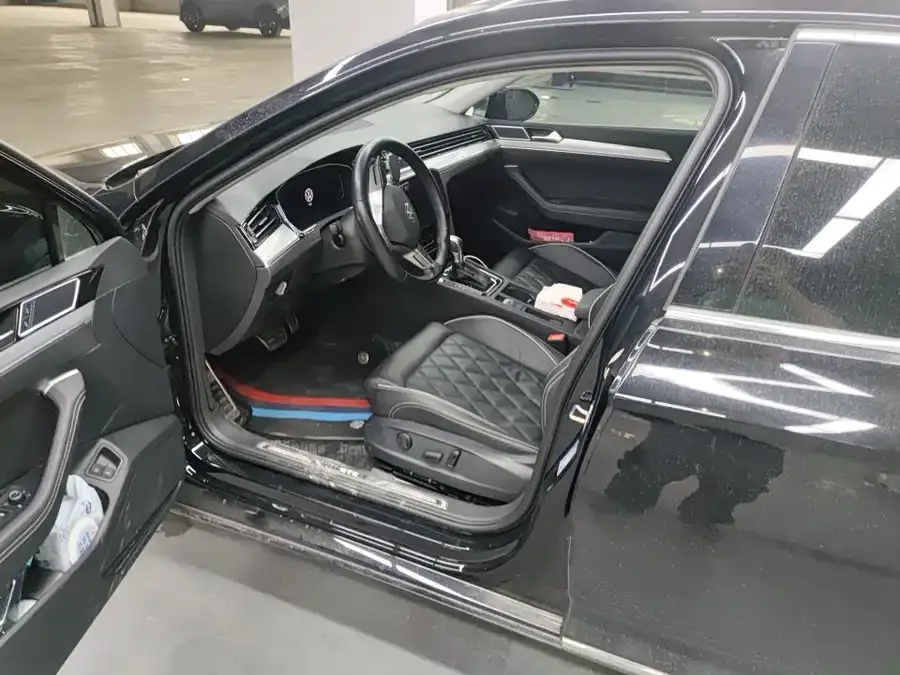 Volkswagen Magotan GTE plug-in hybrid Magotan GTE plug-in hybrid 2022 GTE luxury model 2024 — миниатюра 4