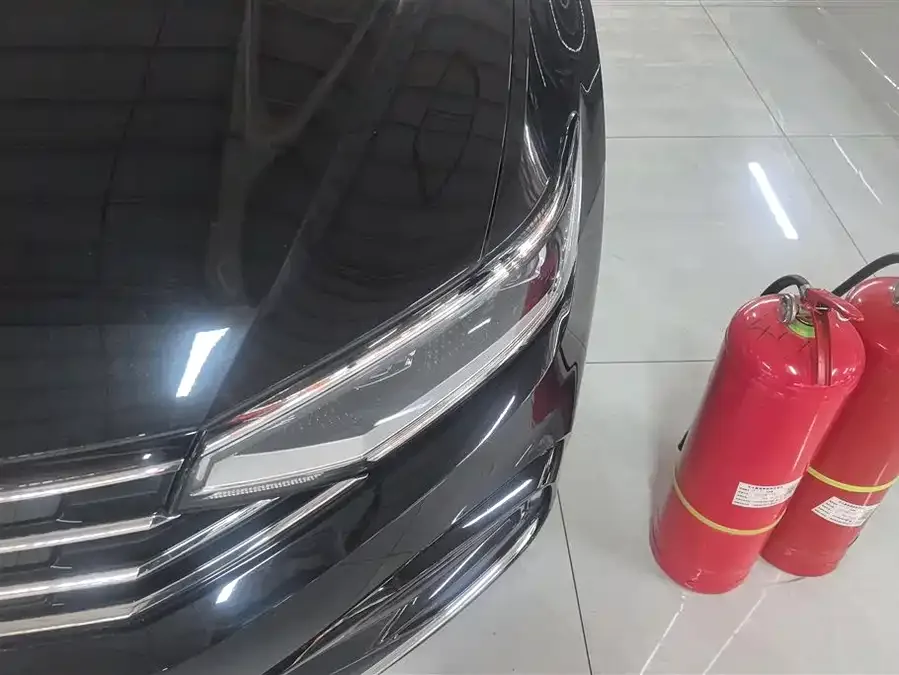 Volkswagen Magotan GTE plug-in hybrid Magotan GTE plug-in hybrid 2022 GTE luxury model 2024 — миниатюра 2