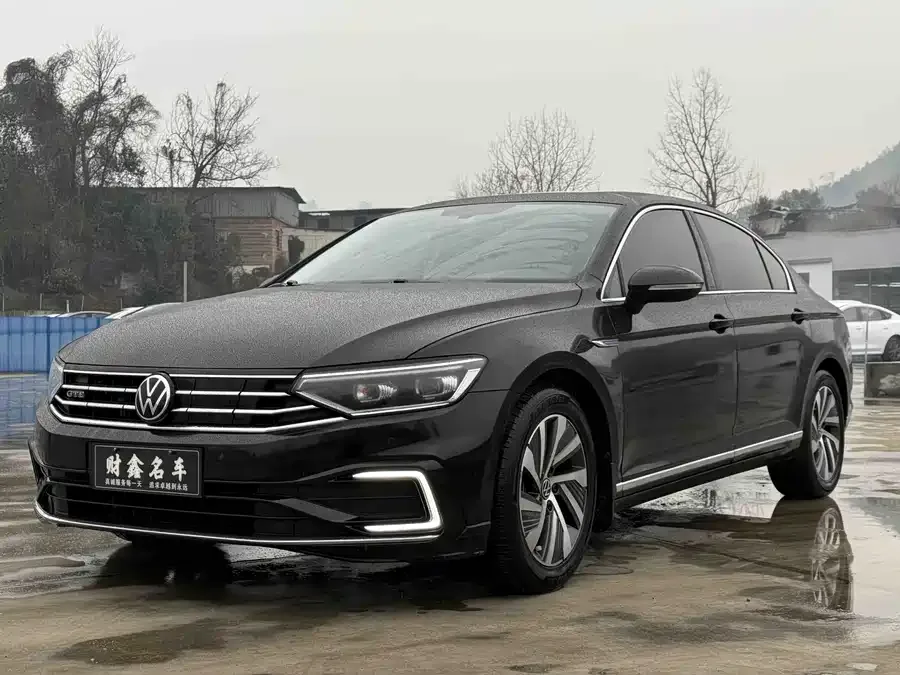 Volkswagen Magotan GTE plug-in hybrid Magotan GTE plug-in hybrid 2022 GTE luxury model 2022 — фото 1, купить с доставкой в Москву