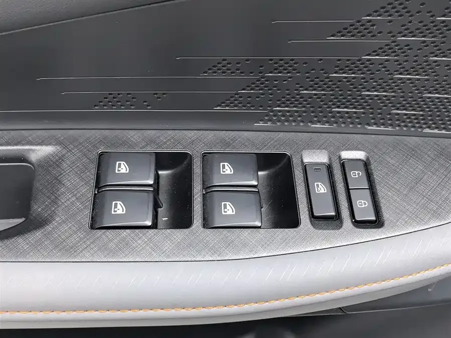 Changan UNI-V Changan UNI-V 2022 1.5T Smart Pilot Edition 2022 — миниатюра 3
