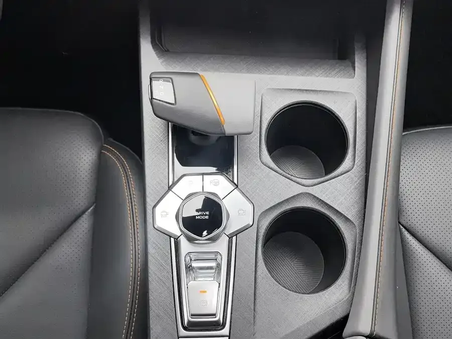 Changan UNI-V Changan UNI-V 2022 1.5T Smart Pilot Edition 2022 — миниатюра 4
