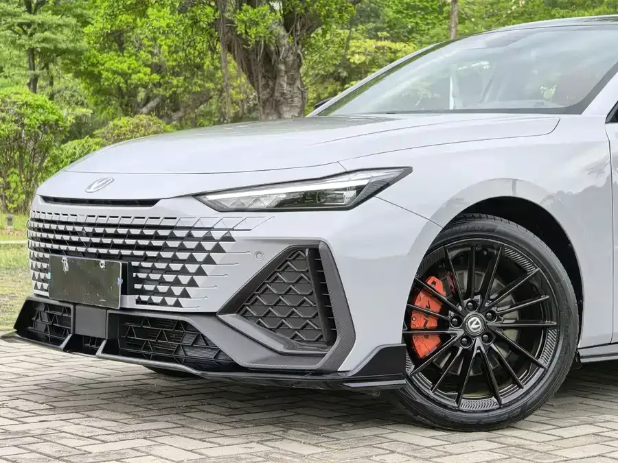 Changan UNI-V Changan UNI-V 2023 2.0T Speed Edition 2023 — миниатюра 4