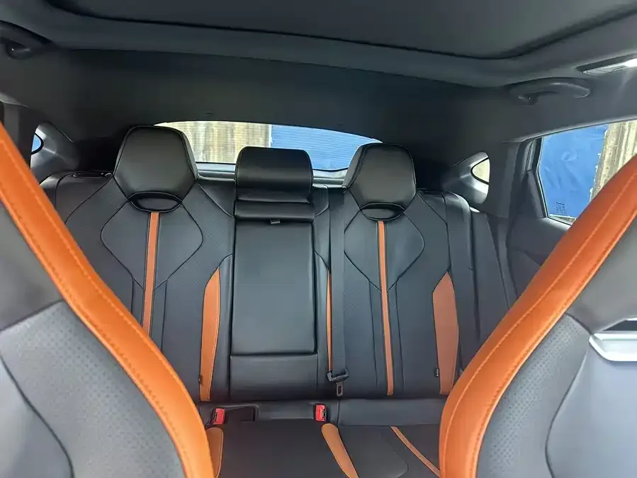 Changan UNI-V Changan UNI-V 2024 1.5T Premium Sports Edition 2024 — миниатюра 2