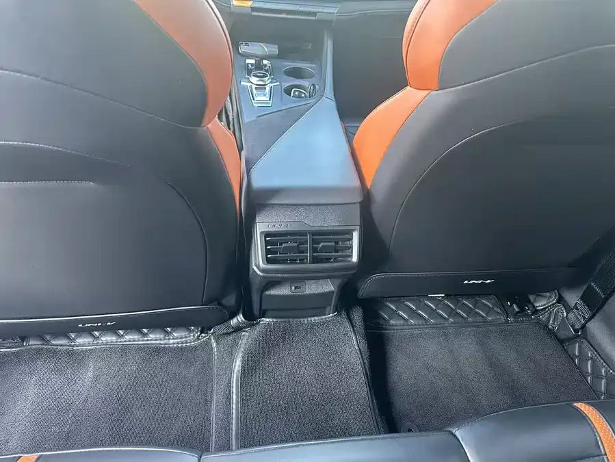 Changan UNI-V Changan UNI-V 2024 1.5T Premium Sports Edition 2024 — миниатюра 3
