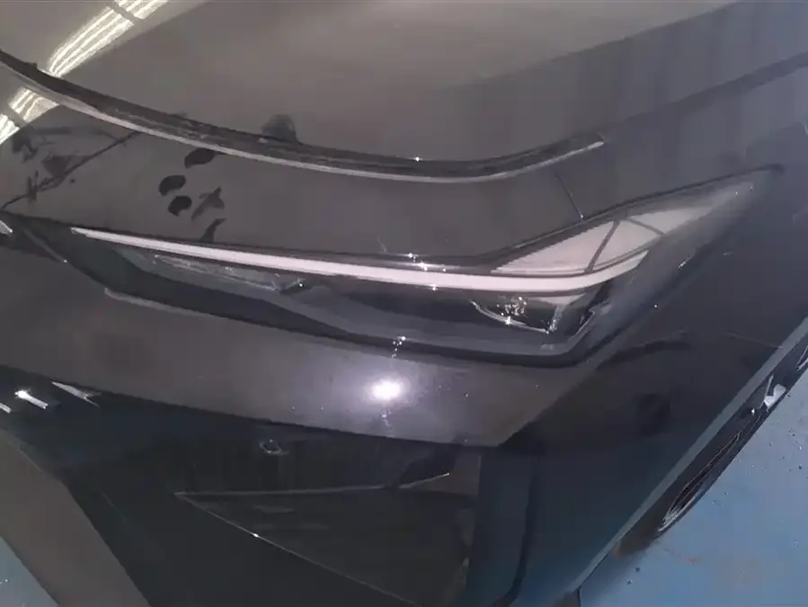 Changan UNI-V Changan UNI-V 2024 1.5T premium model 2026 — миниатюра 2