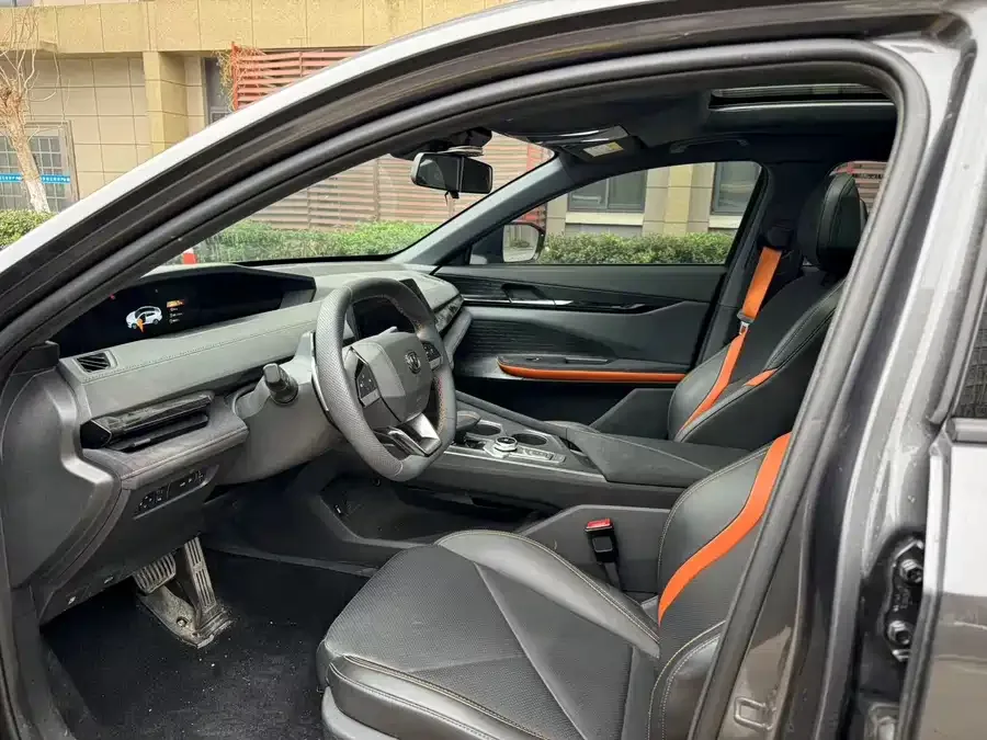 Changan UNI-V Changan UNI-V 2022 1.5T Sports Edition 2023 — миниатюра 2