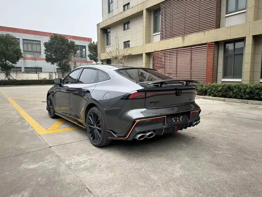 Changan UNI-V Changan UNI-V 2022 1.5T Sports Edition 2023 — миниатюра 4