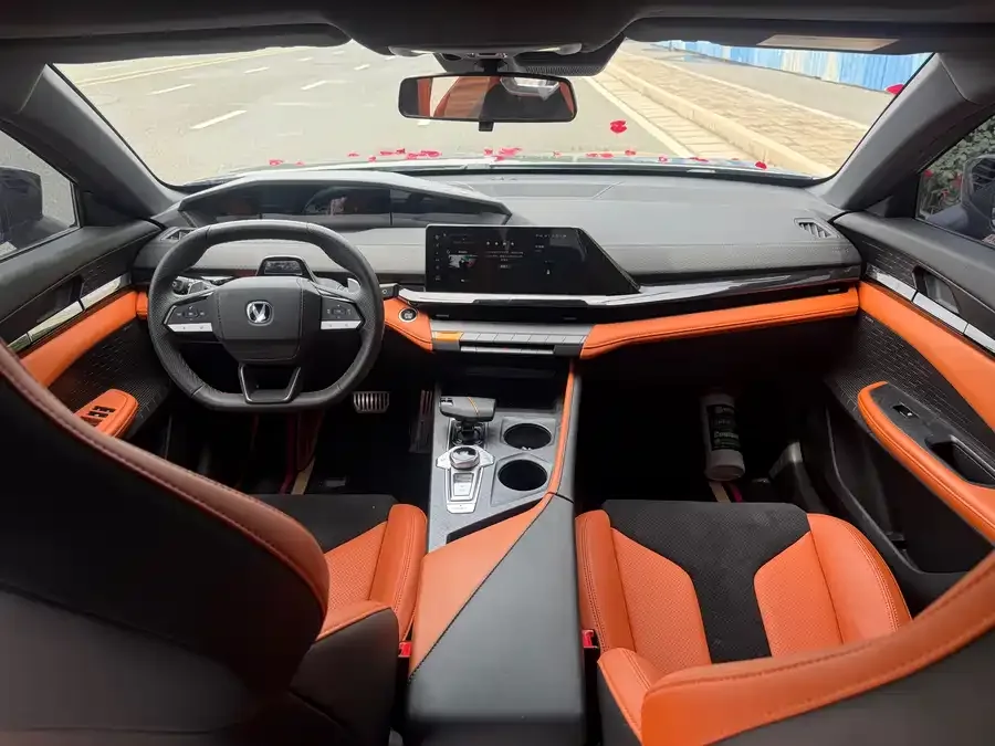 Changan UNI-V Changan UNI-V 2023 2.0T Fengsu Edition 2024 — миниатюра 3