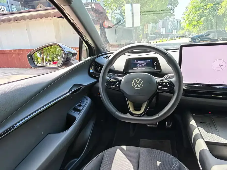 Volkswagen ID. UNYX 06 2025 Pro 2025 — миниатюра 5