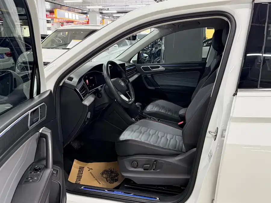 Volkswagen Tiguan L New Energy Tiguan L New Energy 2022 430PHEV Plug-in Hybrid Flagship Edition 2023 — миниатюра 5