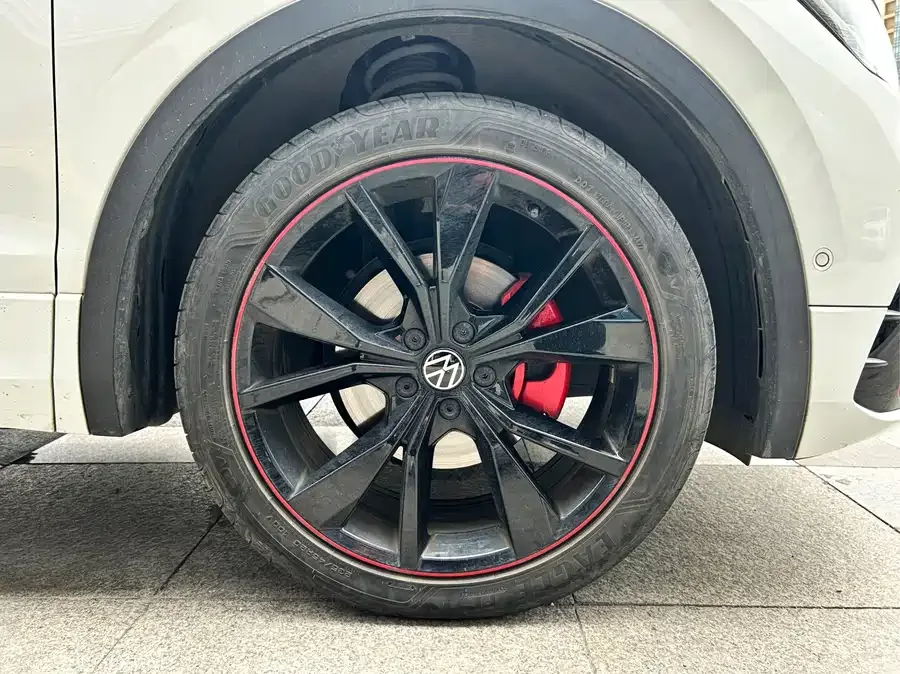 Volkswagen Tiguan X Tiguan X 2023 330TSI two-wheel drive flagship version 2024 — миниатюра 4
