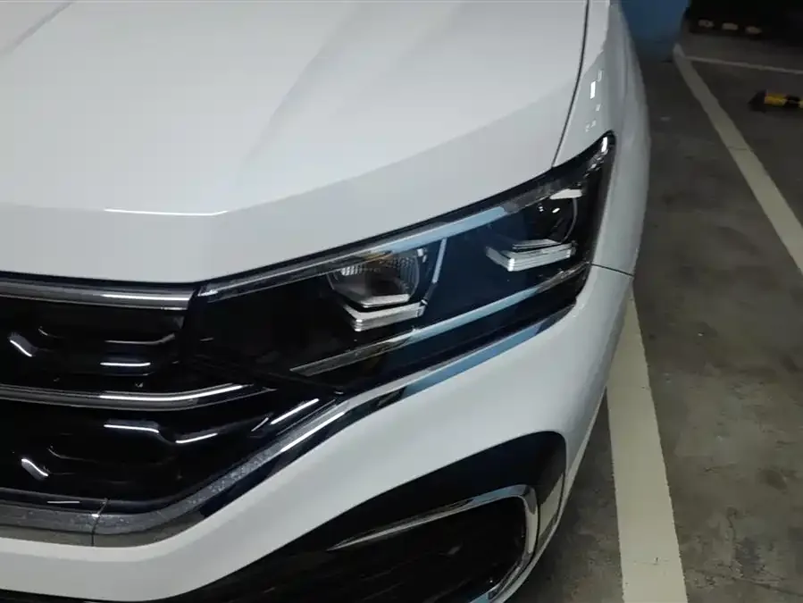 Volkswagen Tayron X Tanyue X 2020 330TSI 2WD Premium Intelligent Edition 2022 — миниатюра 2