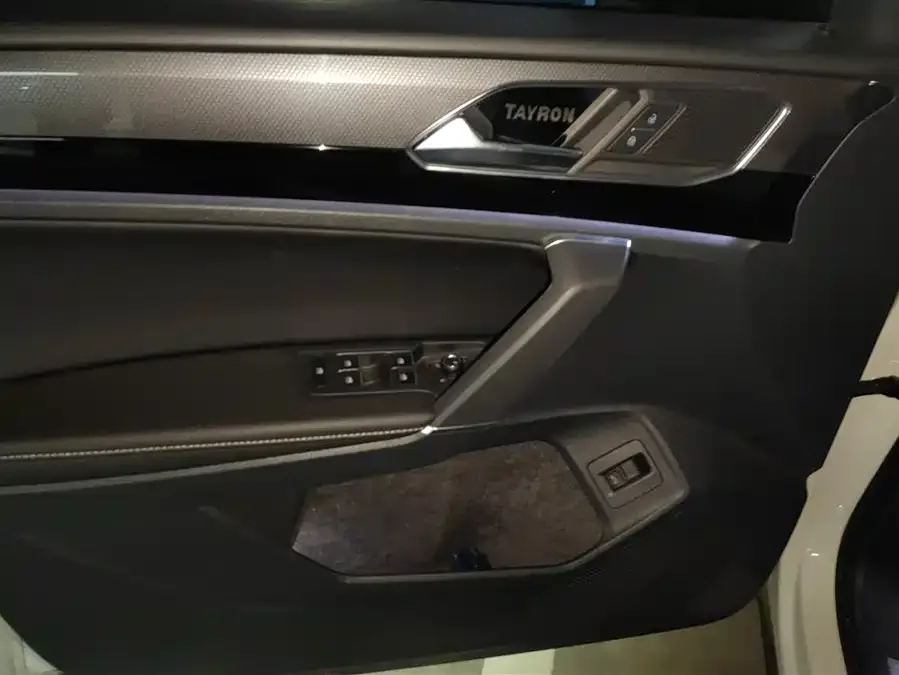 Volkswagen Tayron X Tanyue X 2020 330TSI 2WD Premium Intelligent Edition 2022 — миниатюра 4