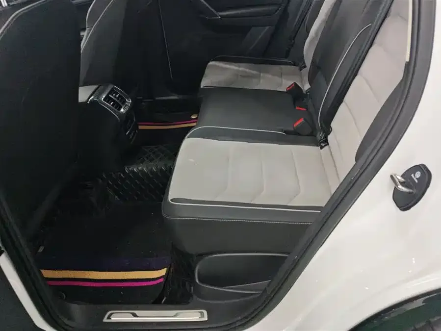 Volkswagen Tayron X Tanyue X 2020 330TSI 2WD Premium Intelligent Edition 2022 — миниатюра 5