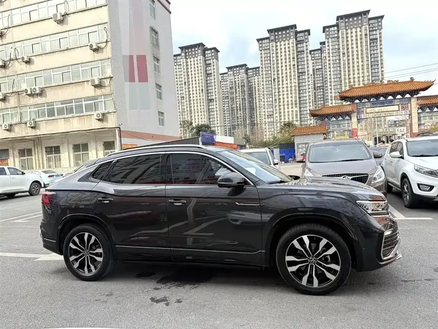 Volkswagen Tayron X Tanyue X 2020 380TSI 4WD Honor Smart Edition 2022 — миниатюра 3