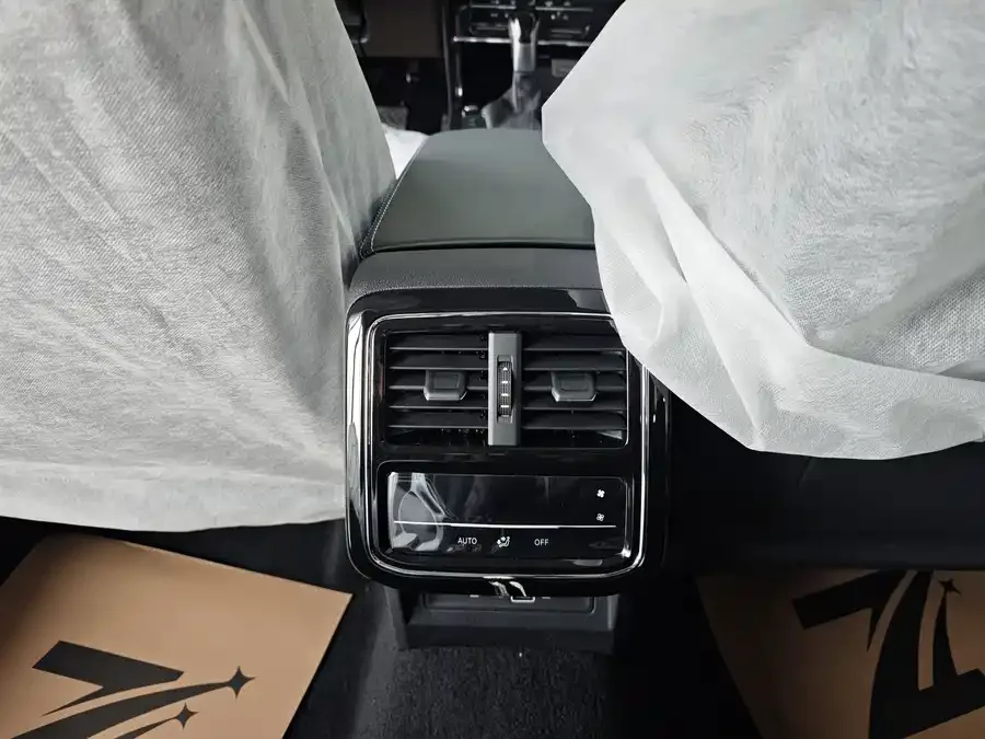 Volkswagen Passat New Energy Passat New Energy 2025 430PHEV Hybrid Business Edition 2025 — миниатюра 5