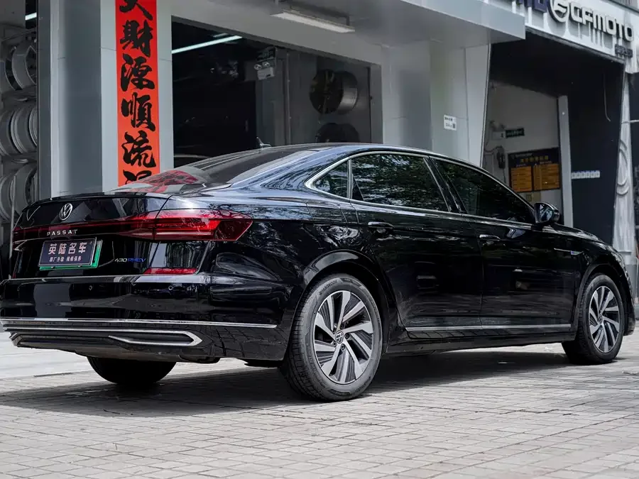 Volkswagen Passat New Energy Passat New Energy 2022 430PHEV Hybrid Luxury Edition 2023 — миниатюра 3