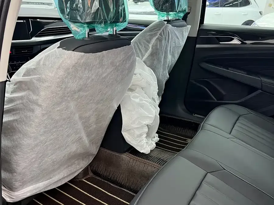 Volkswagen Passat New Energy Passat New Energy 2025 430PHEV Hybrid Business Edition 2026 — миниатюра 4