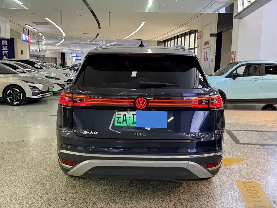 Volkswagen ID.6 CROZZ ID.6 CROZZ 2022 long battery life PRO version 2022 — миниатюра 3