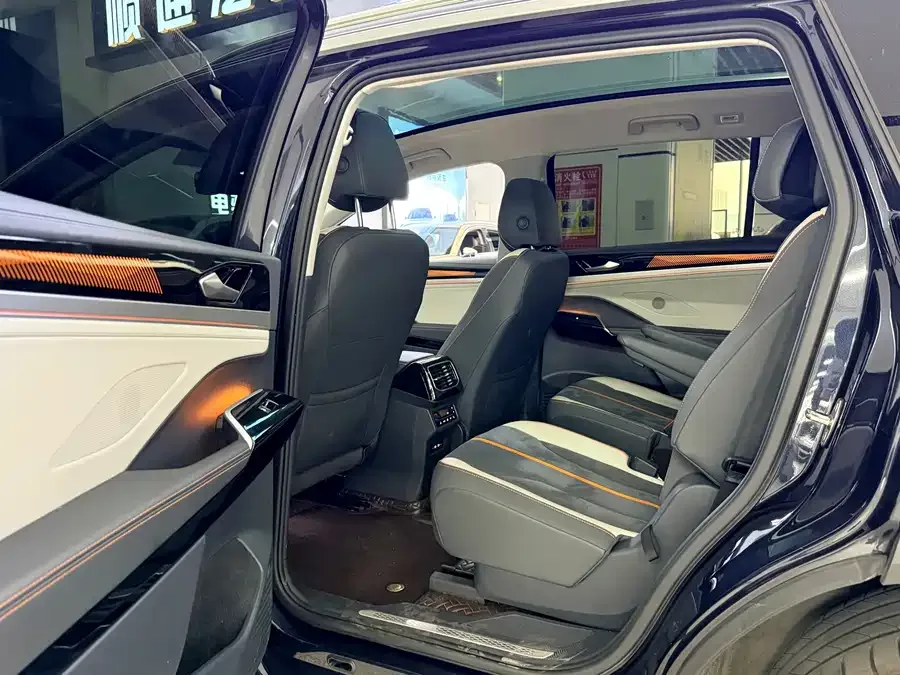 Volkswagen ID.6 CROZZ ID.6 CROZZ 2022 long battery life PRO version 2022 — миниатюра 4
